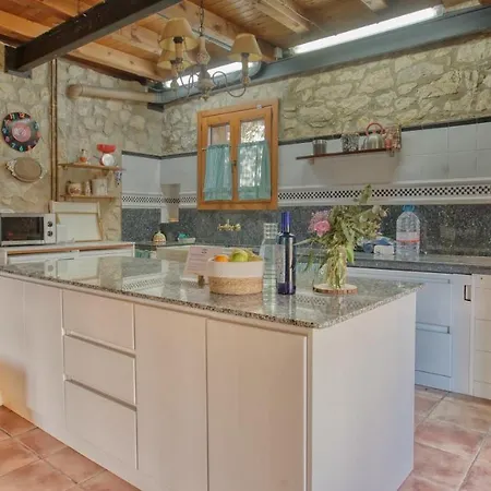 Casa Rural Lo Moli * Juneda